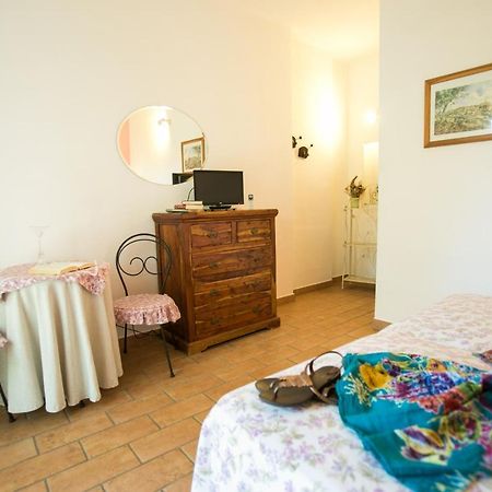 Le Raganelle Oneglia Bagian luar foto